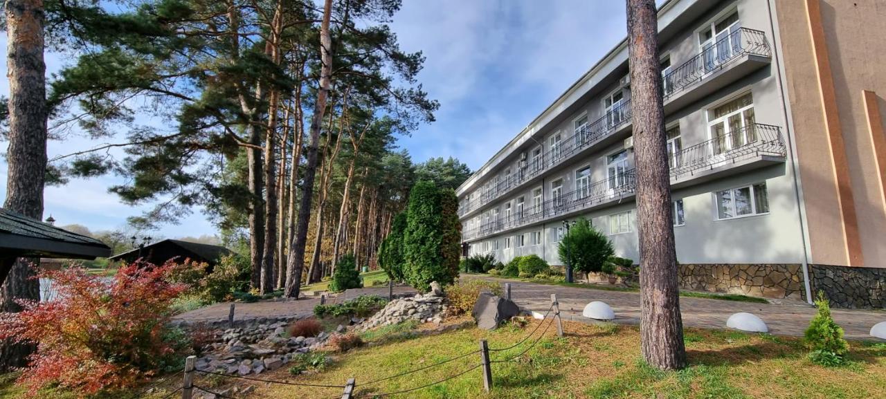 Готельно-Ресторанний Комплекс Три Бобри Lytovezh Екстер'єр фото