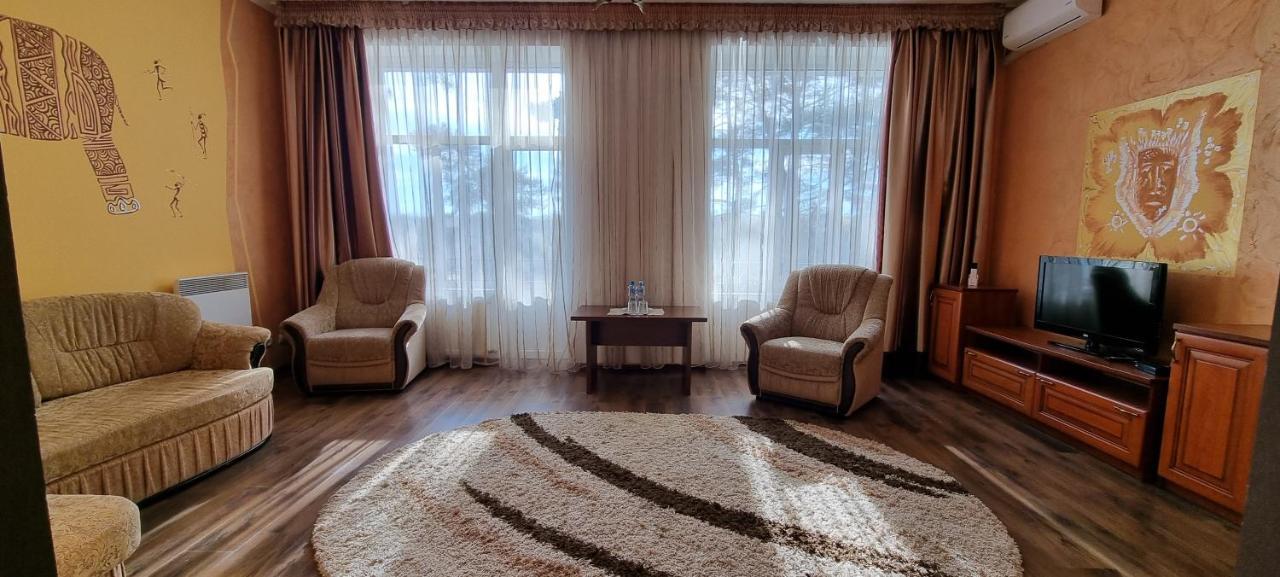 Готельно-Ресторанний Комплекс Три Бобри Lytovezh Екстер'єр фото